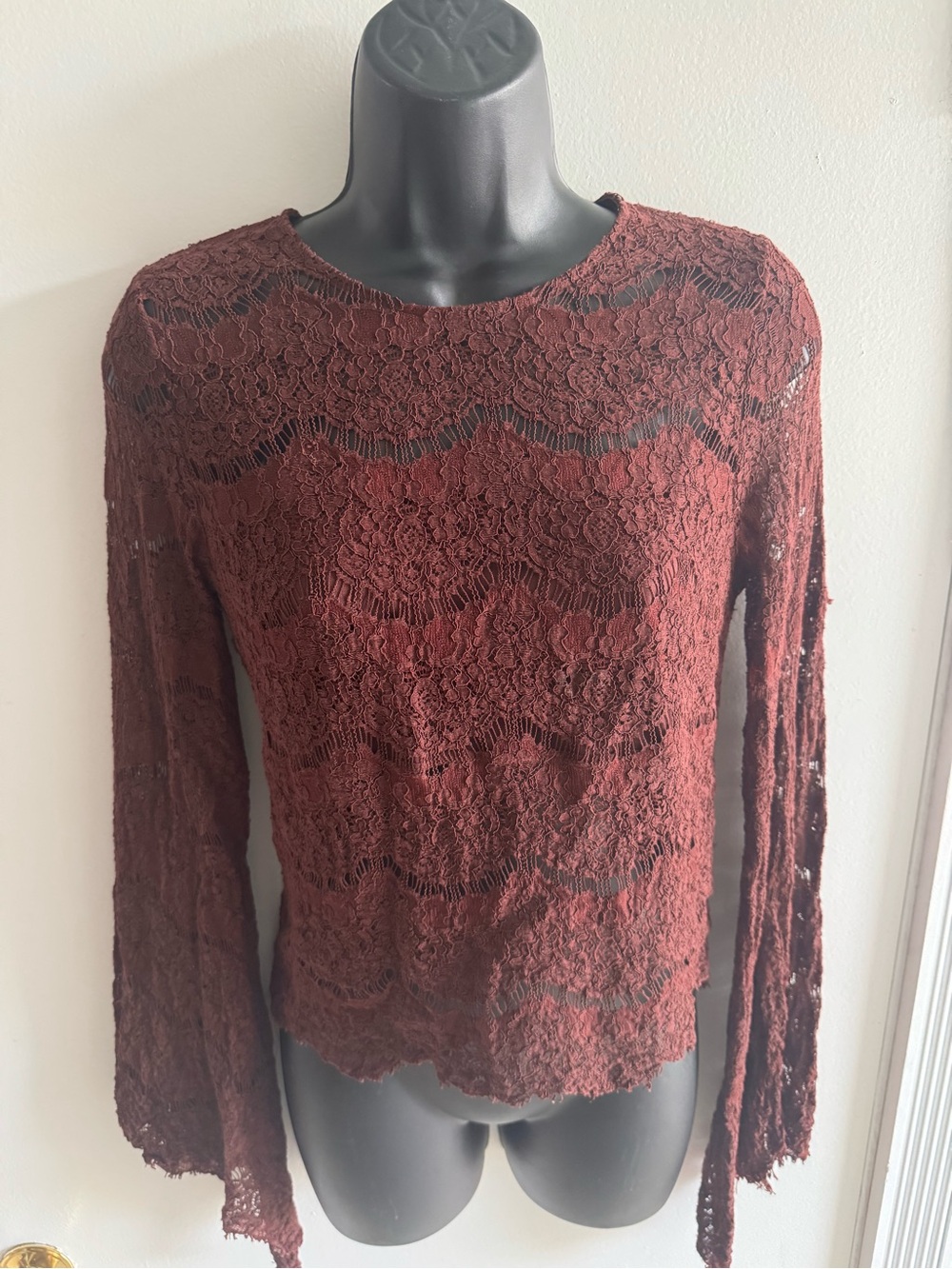 Charlotte Russe Burgundy Lace Long-Sleeve Top